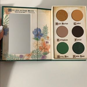 Fairy tales story book cosmetics Robin Hood
